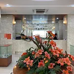 NguyẽN QuyèN Hotel