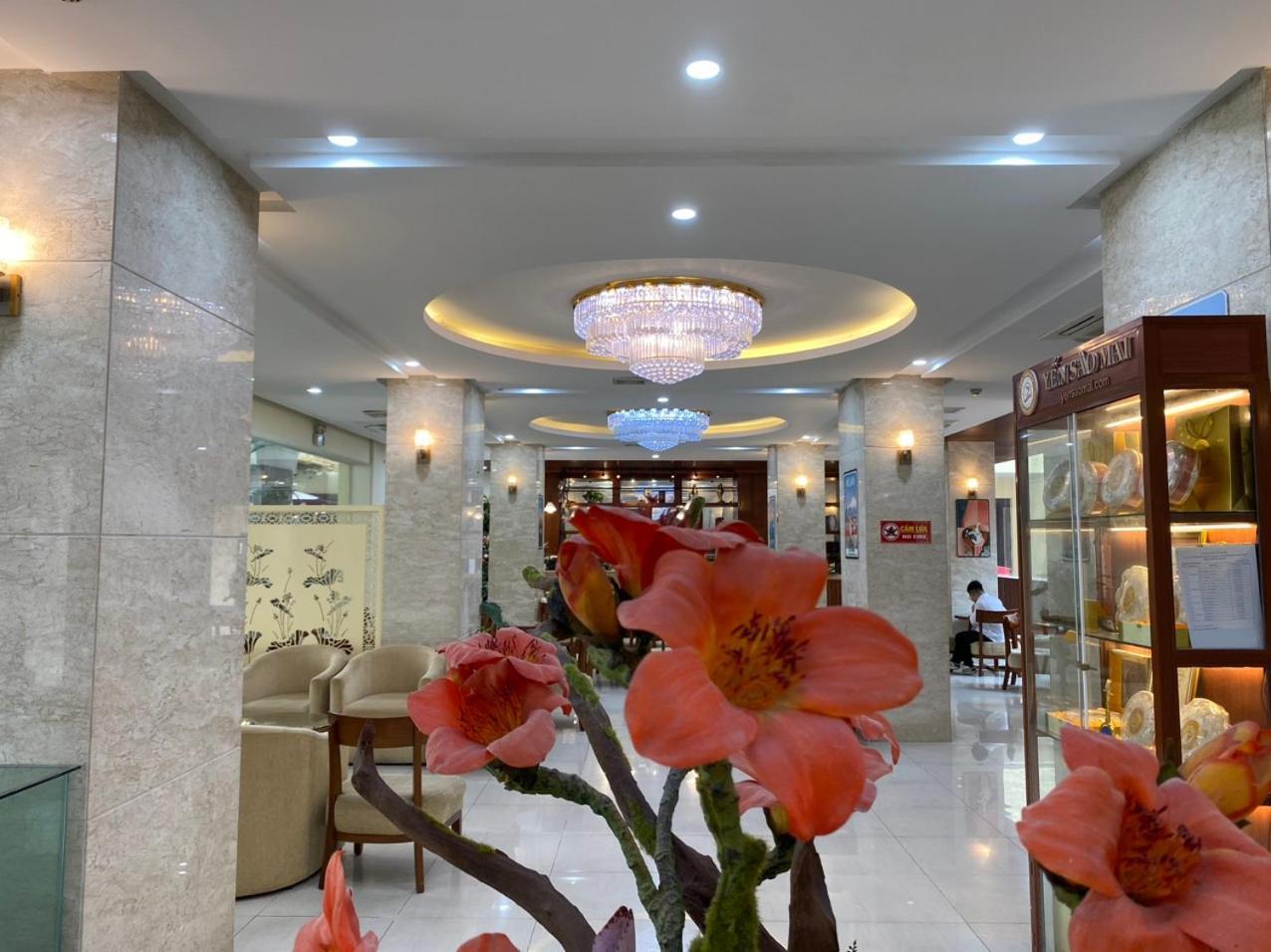 Khách sạn Nguyẽn Quyèn 3*